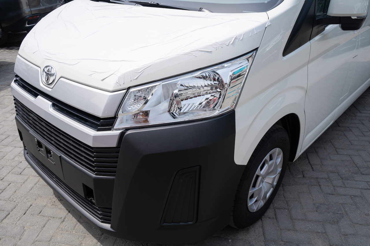 Toyota Hiace High Roof