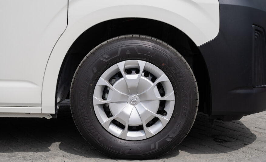 Toyota Hiace High Roof