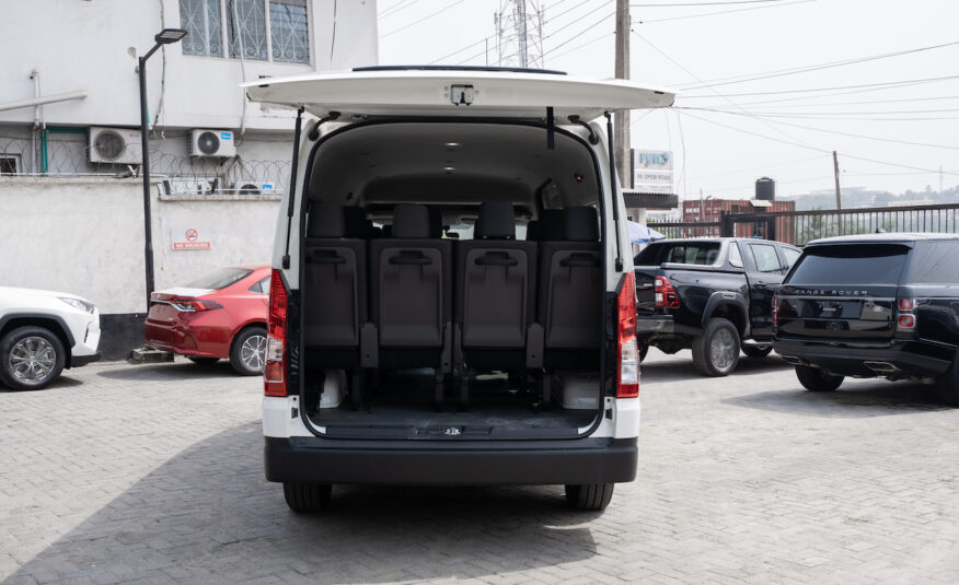 Toyota Hiace High Roof