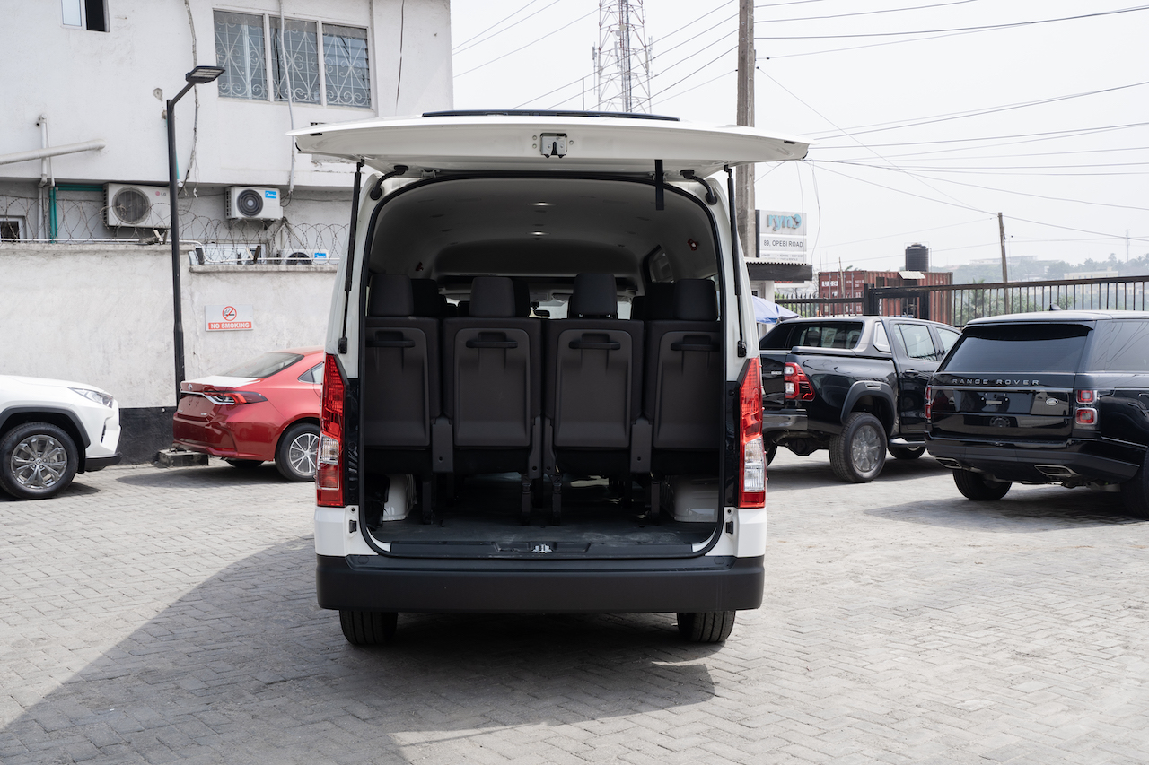 Toyota Hiace High Roof