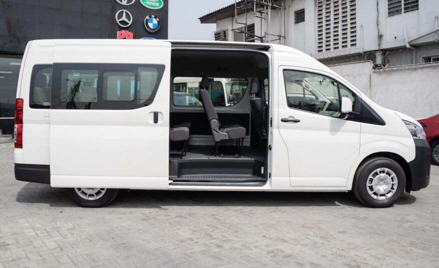 Toyota Hiace High Roof