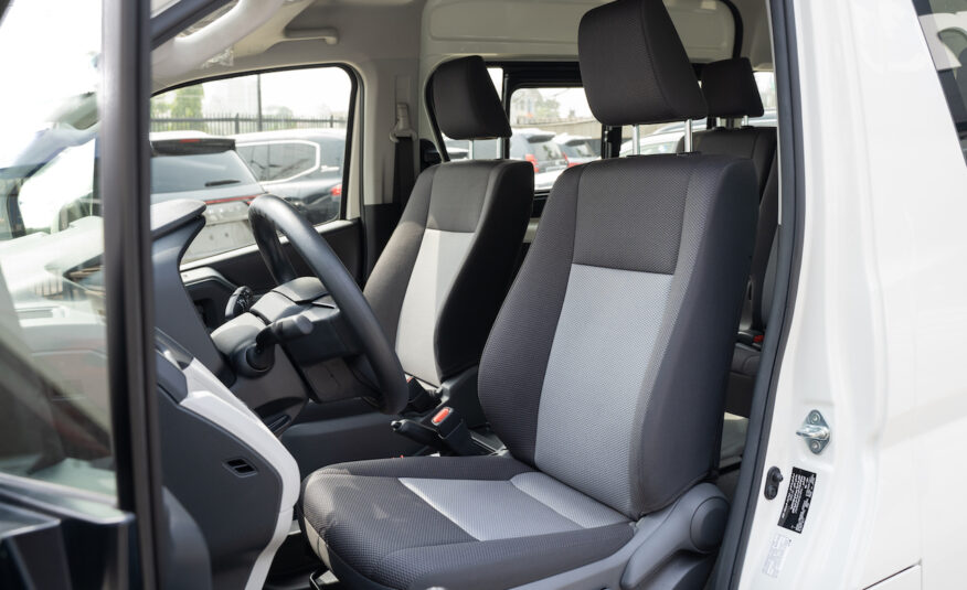 Toyota Hiace High Roof