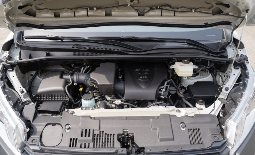 Toyota Hiace High Roof