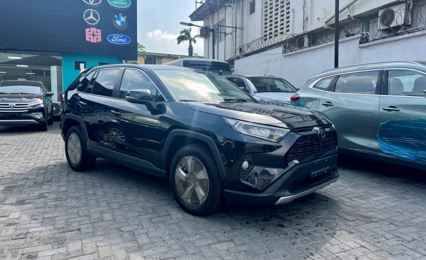 Toyota RAV4 XLE For Sale In Lagos