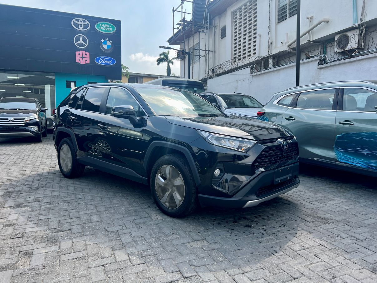 Toyota RAV4 XLE For Sale In Lagos