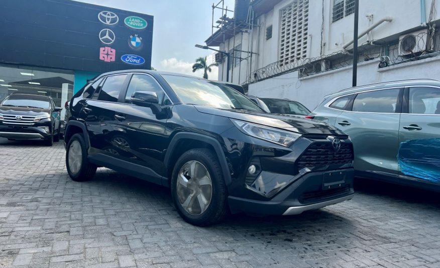Toyota RAV4 XLE For Sale In Lagos