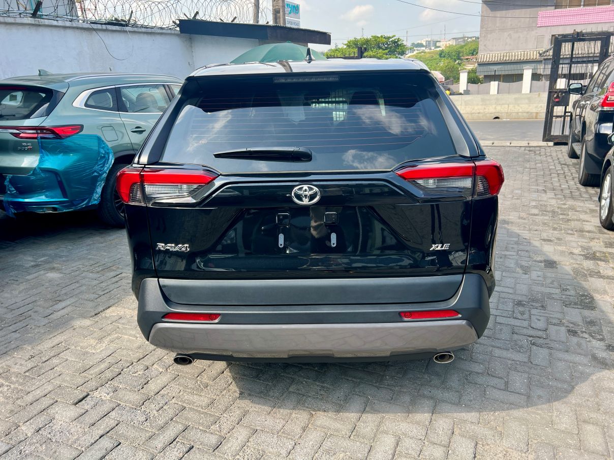 Toyota RAV4 XLE For Sale In Lagos