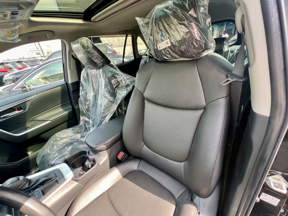 Toyota RAV4 XLE For Sale In Lagos