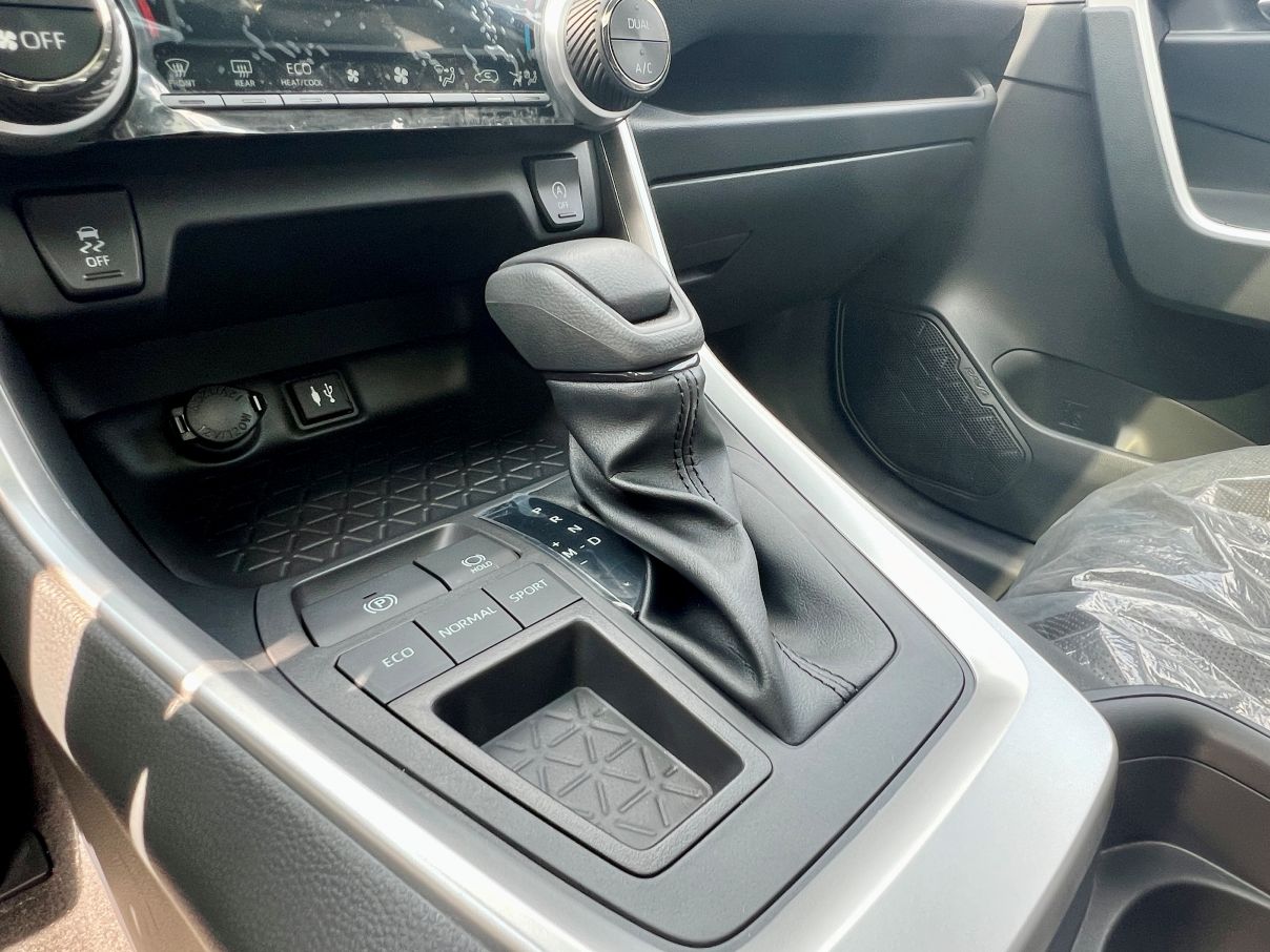 Toyota RAV4 XLE For Sale In Lagos