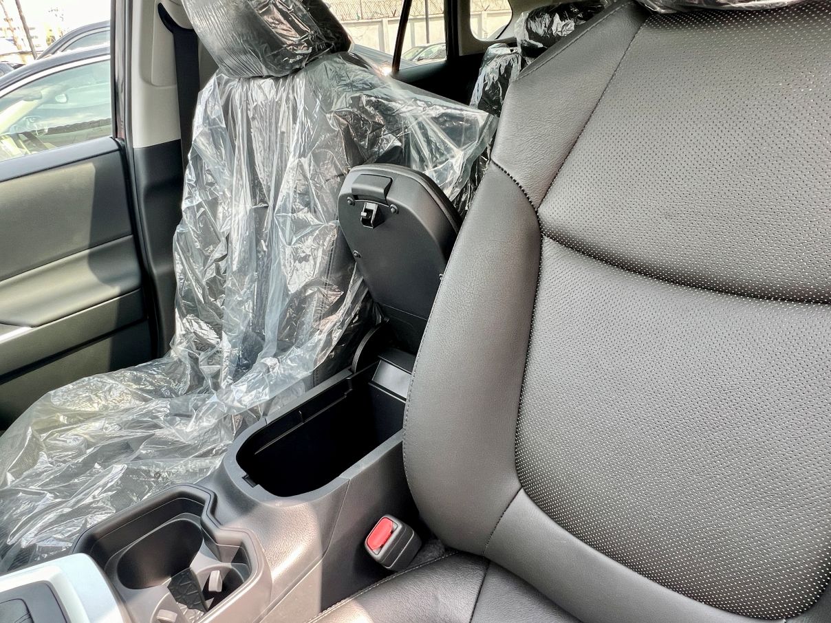 Toyota RAV4 XLE For Sale In Lagos