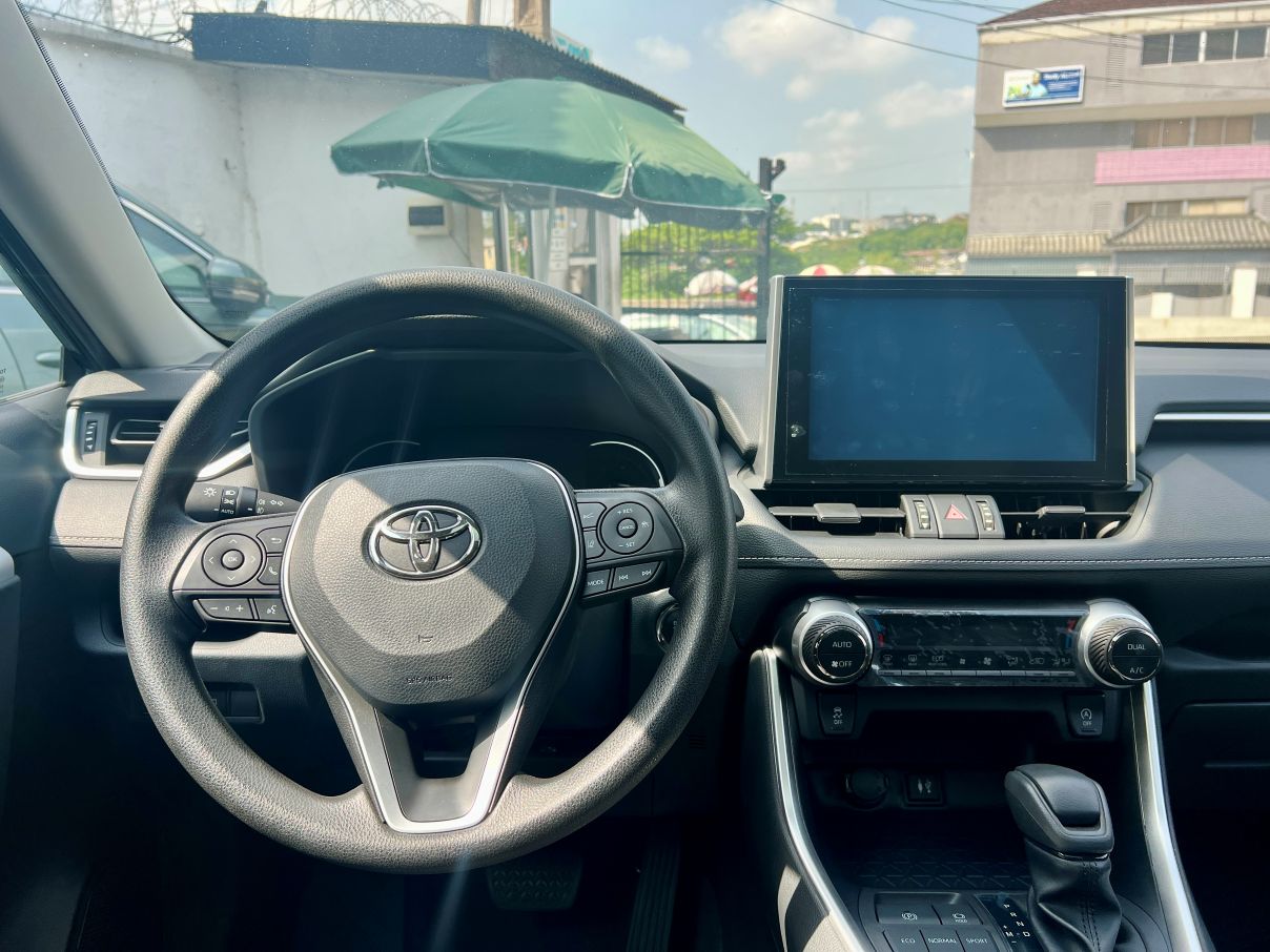 Toyota RAV4 XLE For Sale In Lagos