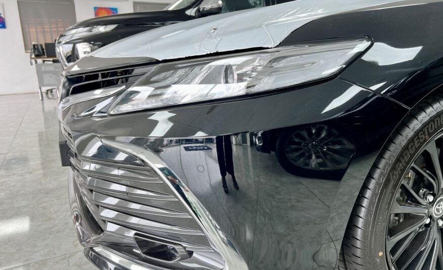 Toyota Camry V6