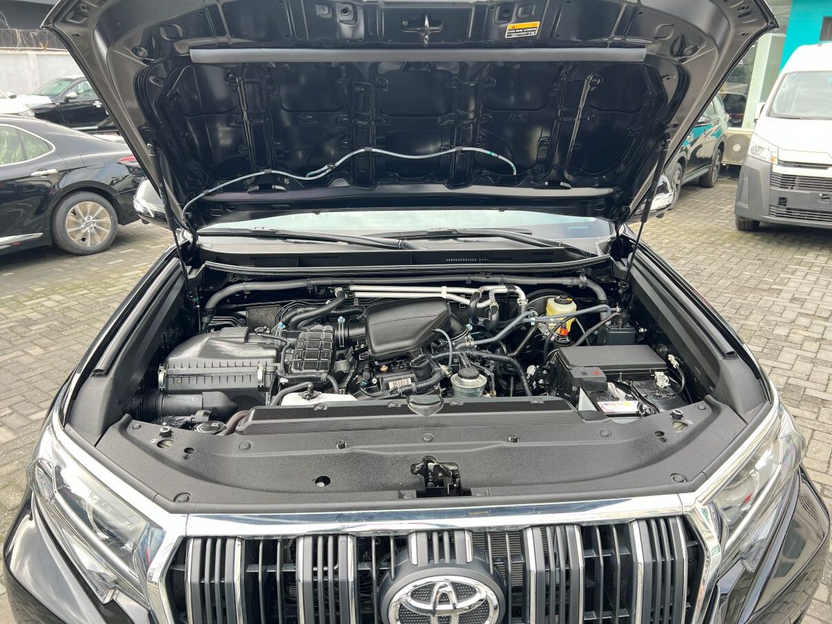 Toyota Landcruiser Prado VX