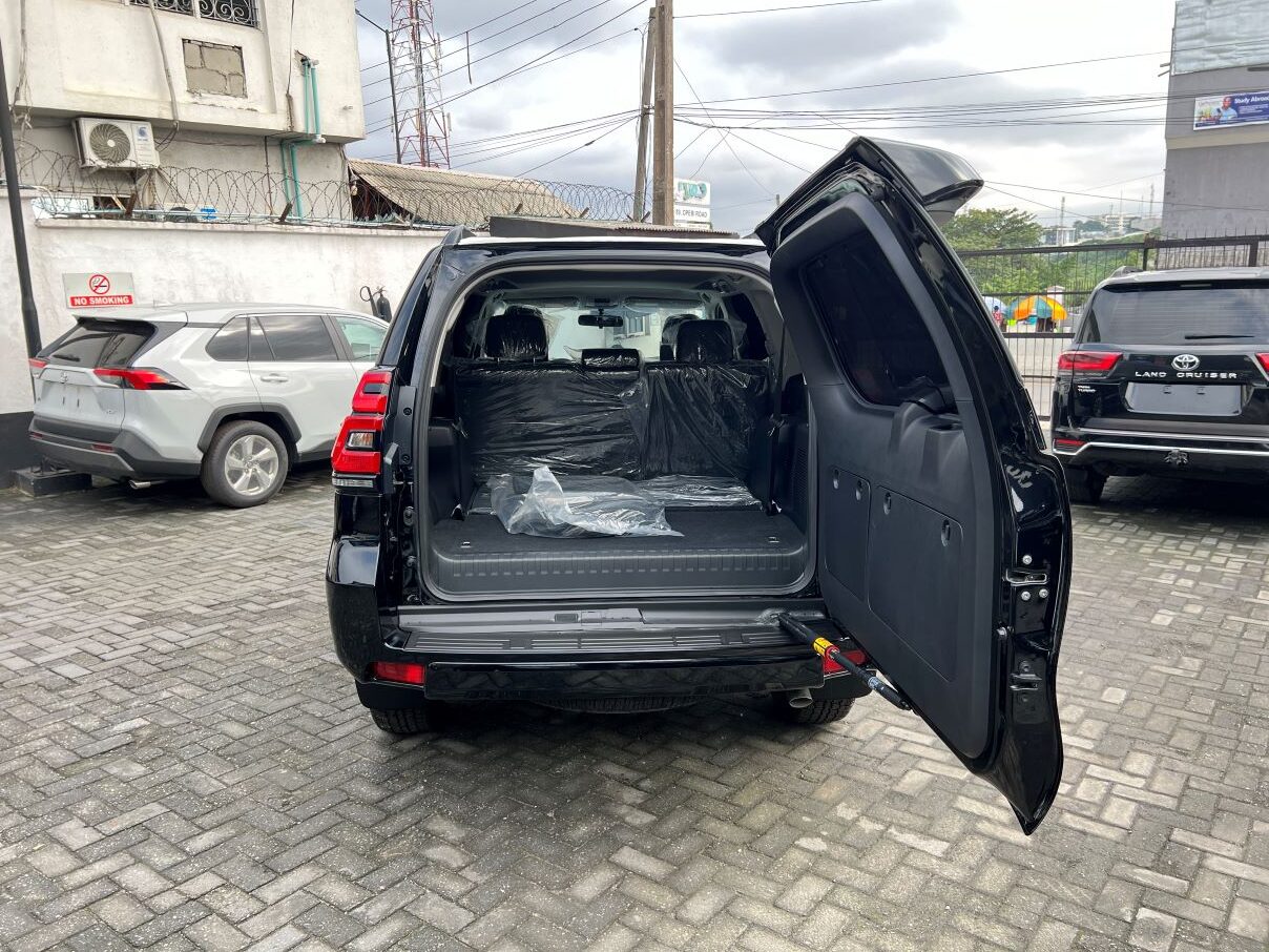 Toyota Landcruiser Prado VX