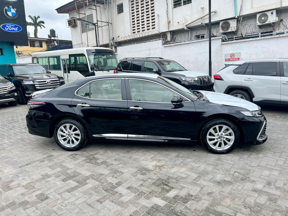 Toyota Camry XLE