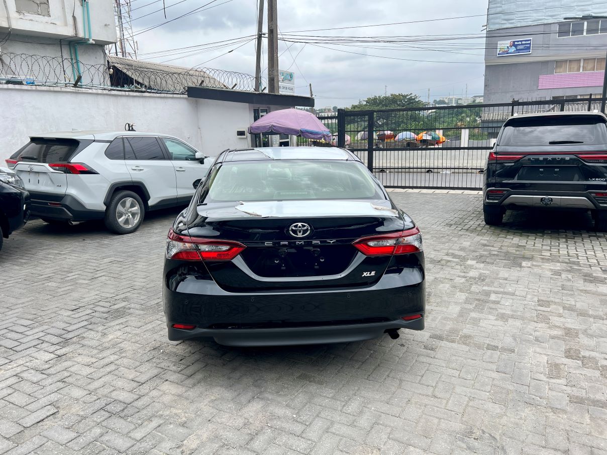 Toyota Camry XLE