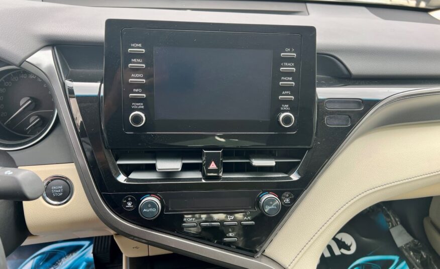 Toyota Camry XLE
