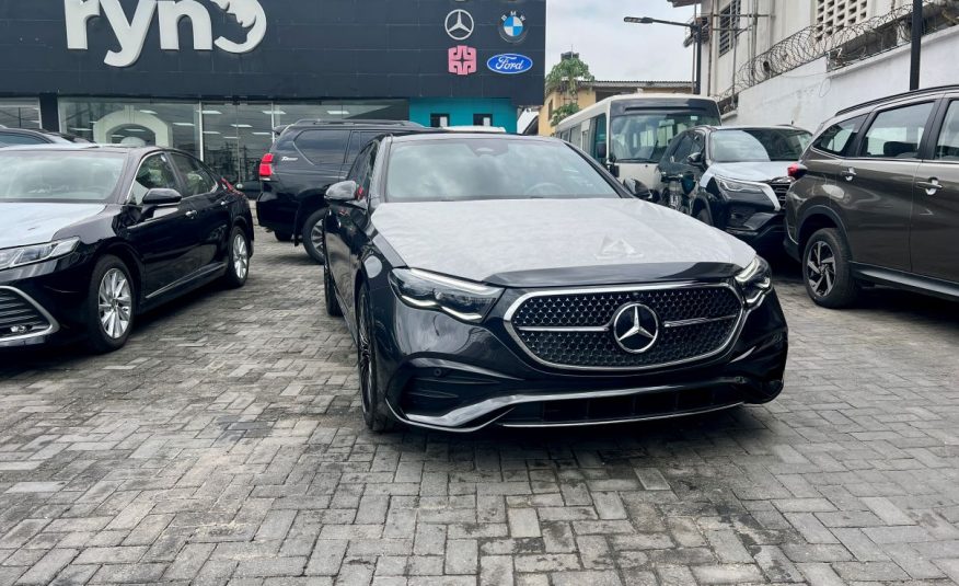Mercedes-Benz E300 For Sale In Lagos, Nigeria