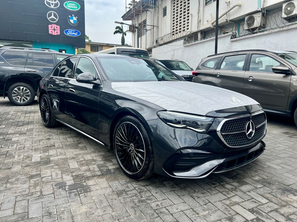 Mercedes-Benz E300 For Sale In Lagos, Nigeria