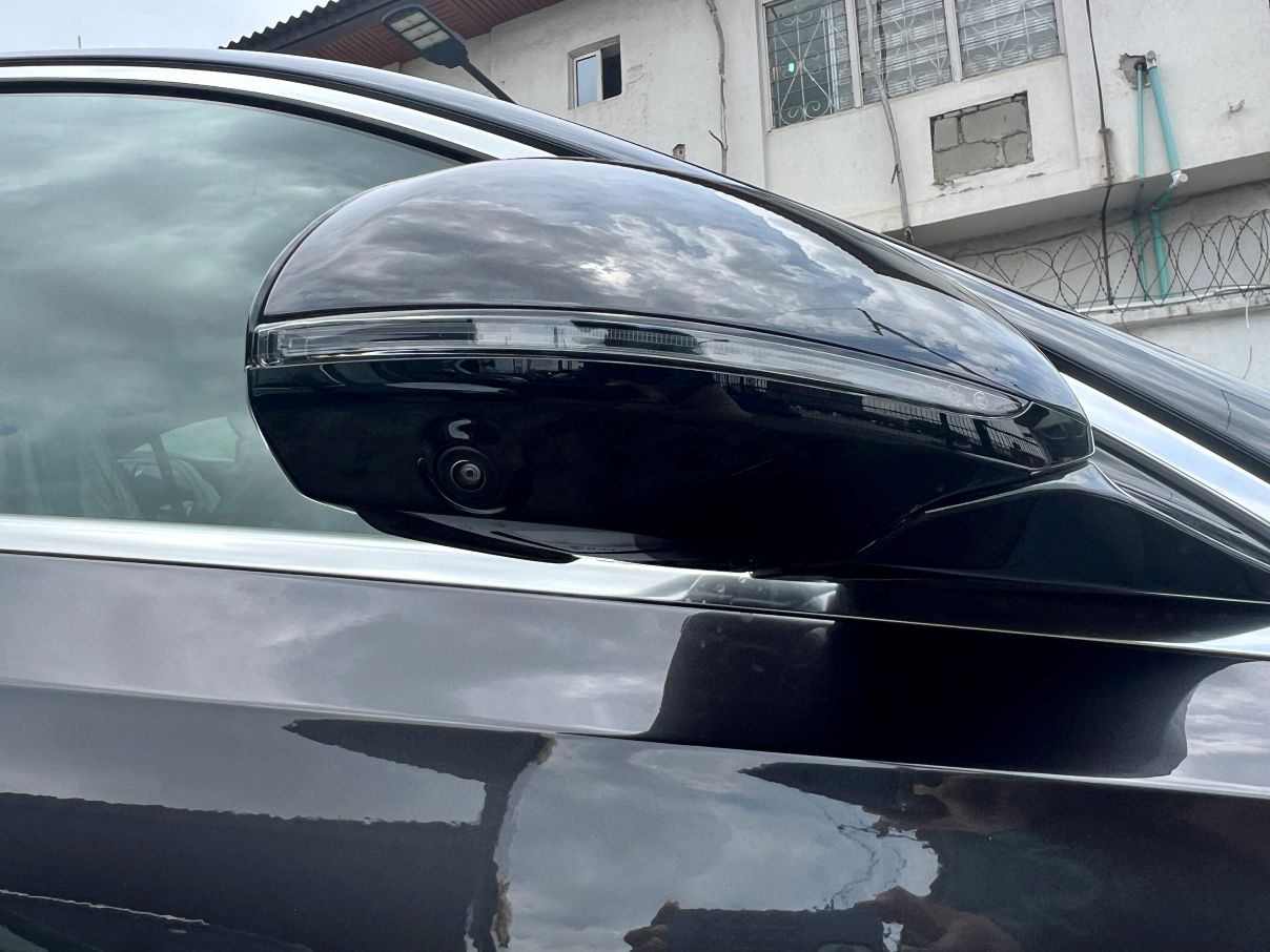 Mercedes-Benz E300 For Sale In Lagos, Nigeria