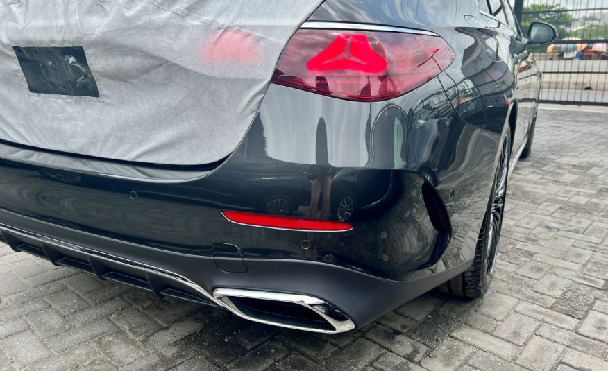 Mercedes-Benz E300 For Sale In Lagos, Nigeria