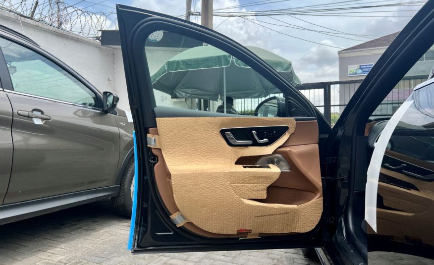 Mercedes-Benz E300 For Sale In Lagos, Nigeria