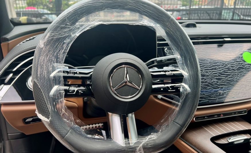 Mercedes-Benz E300 For Sale In Lagos, Nigeria