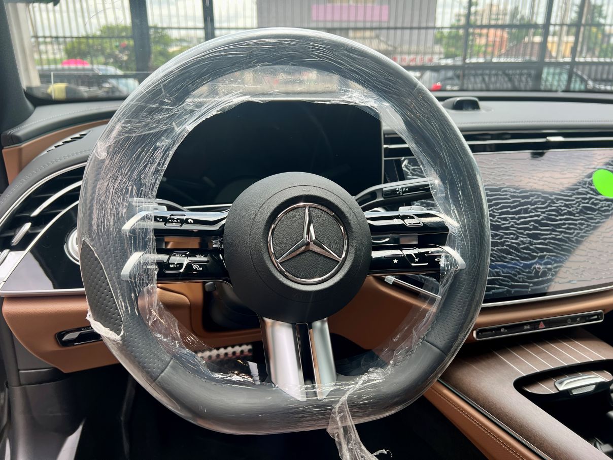 Mercedes-Benz E300 For Sale In Lagos, Nigeria