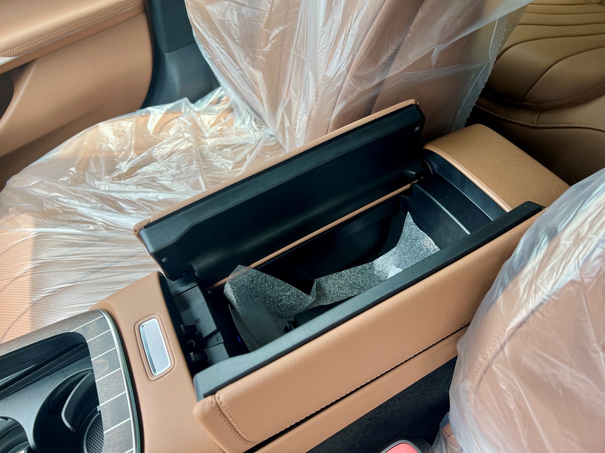 Mercedes-Benz E300 For Sale In Lagos, Nigeria