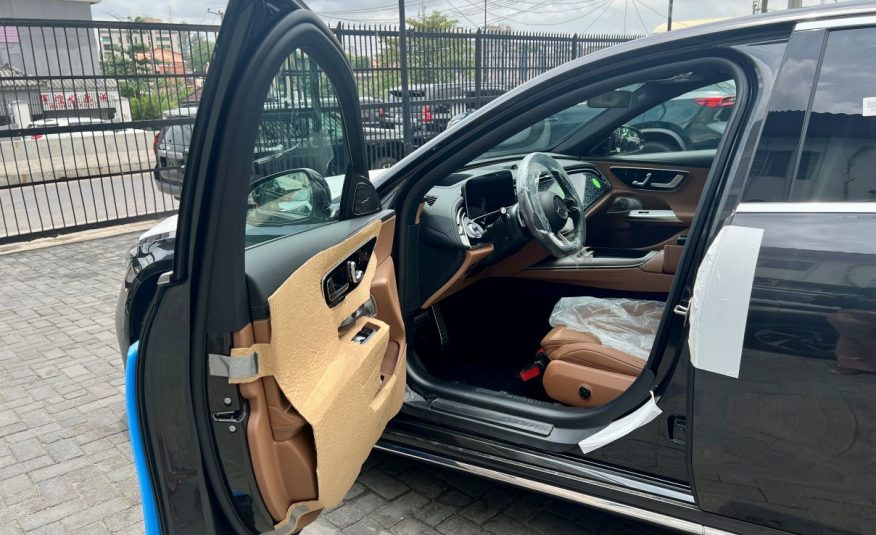 Mercedes-Benz E300 For Sale In Lagos, Nigeria