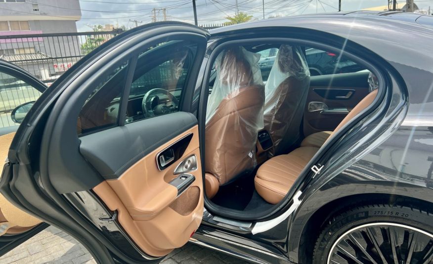 Mercedes-Benz E300 For Sale In Lagos, Nigeria