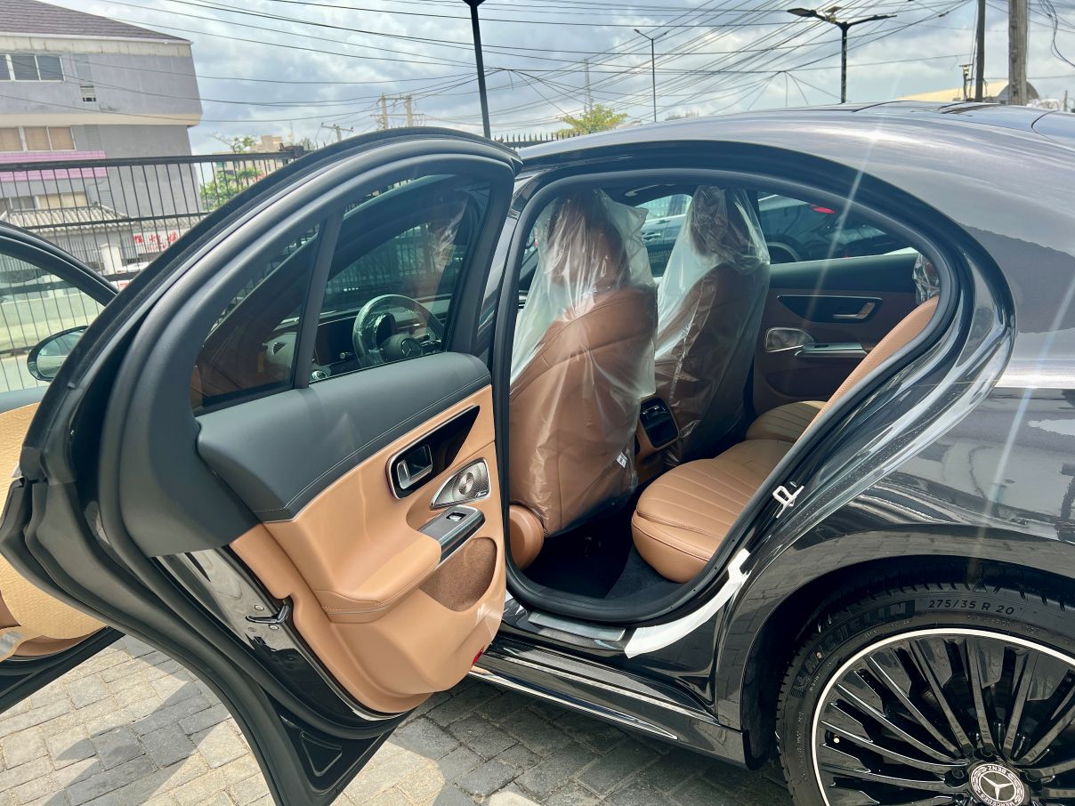 Mercedes-Benz E300 For Sale In Lagos, Nigeria