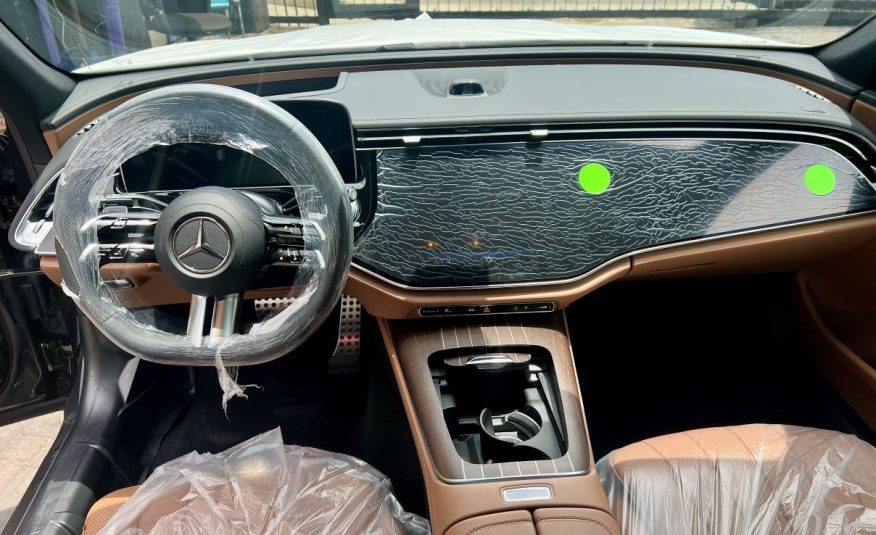 Mercedes-Benz E300 For Sale In Lagos, Nigeria