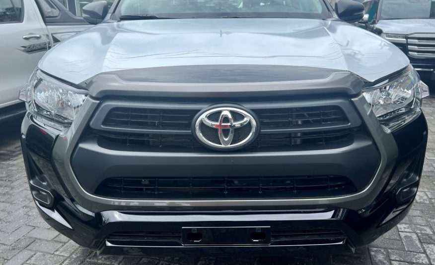 Toyota Hilux 2.7L For Sale In Lagos, Nigeria