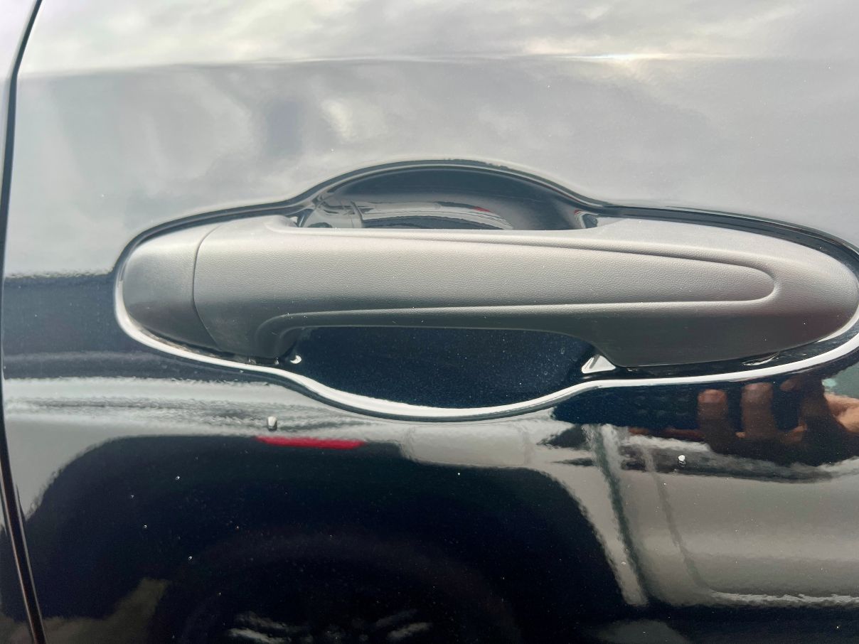 Toyota Hilux 2.7L For Sale In Lagos, Nigeria