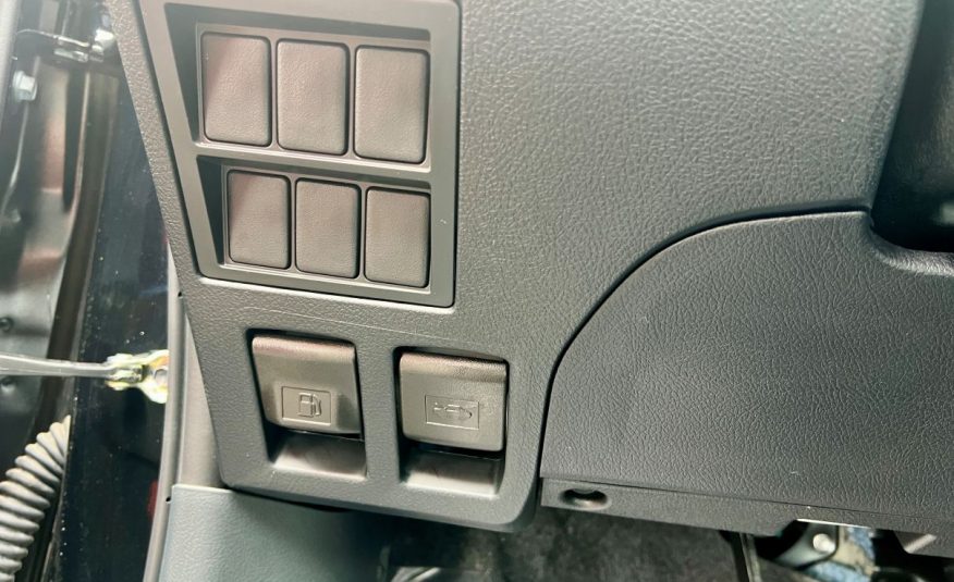 Toyota Hilux 2.7L For Sale In Lagos, Nigeria
