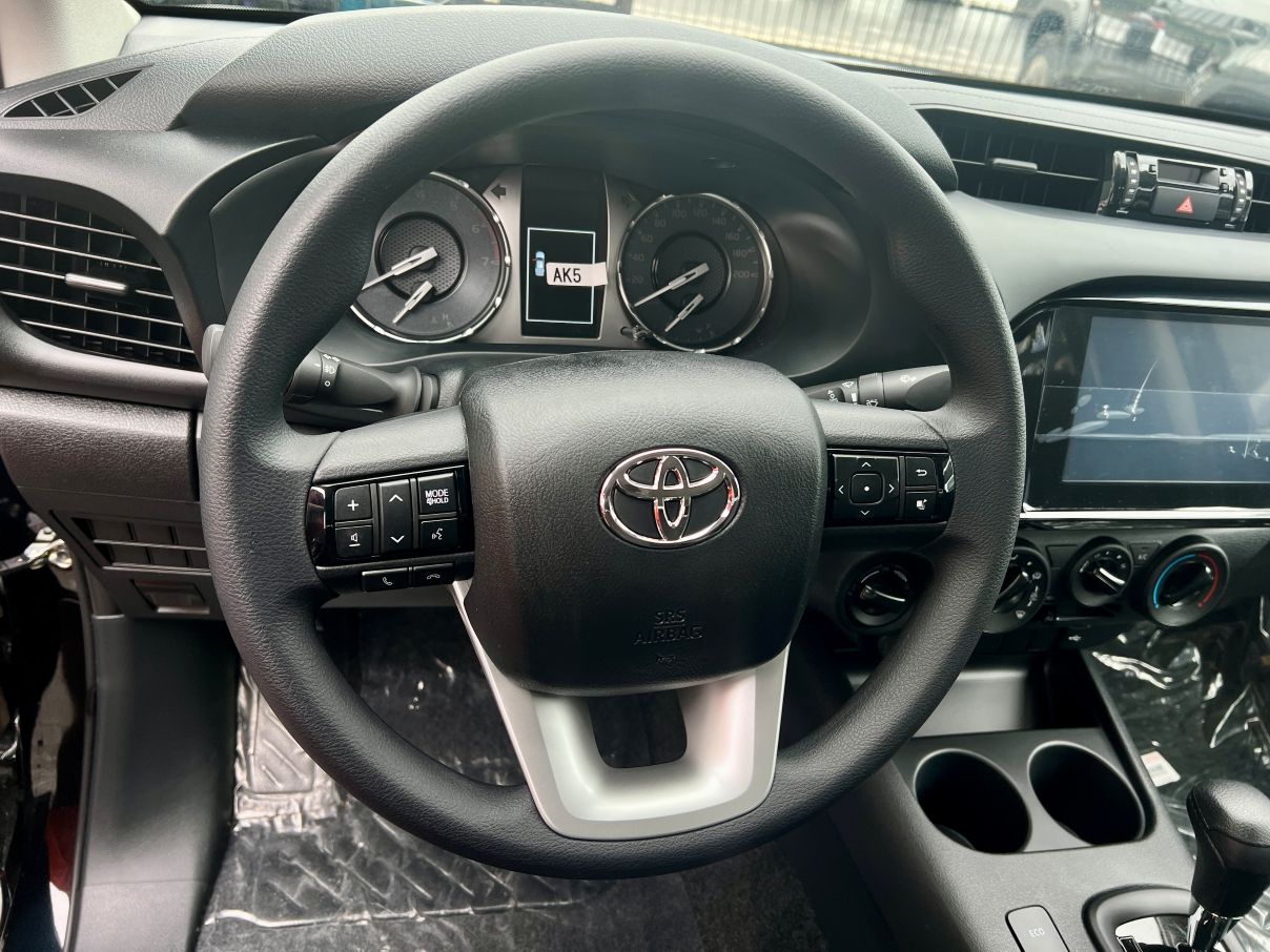 Toyota Hilux 2.7L For Sale In Lagos, Nigeria