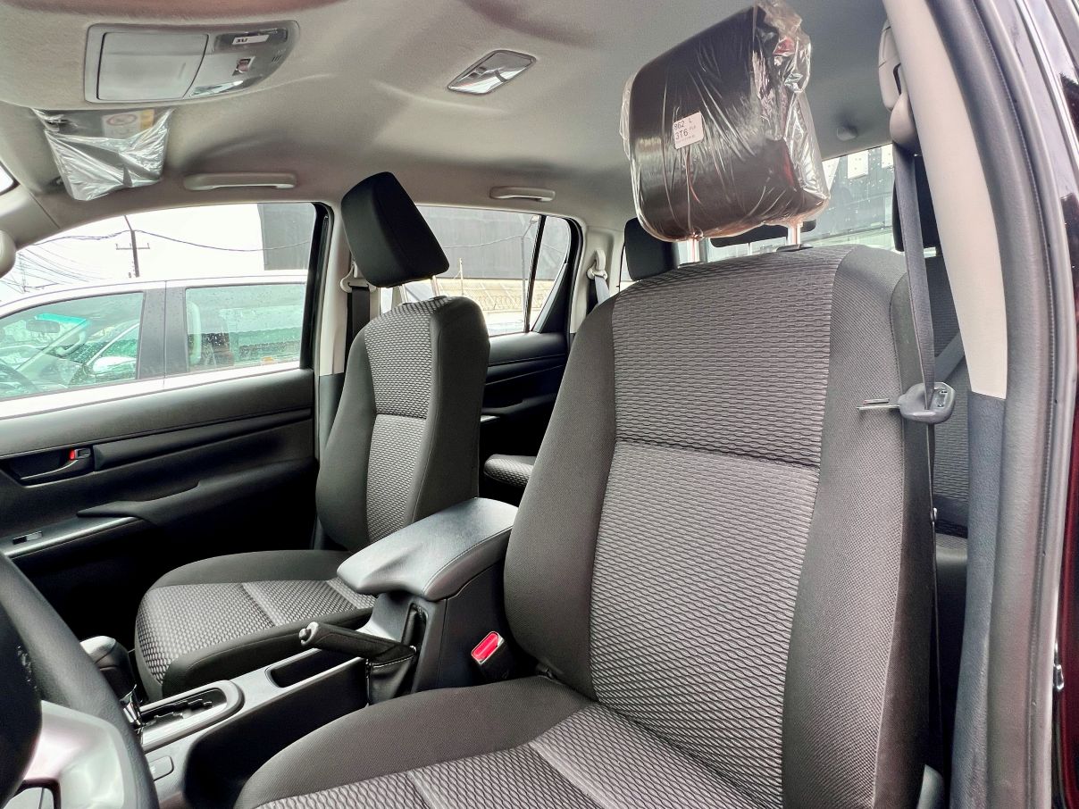 Toyota Hilux 2.7L For Sale In Lagos, Nigeria