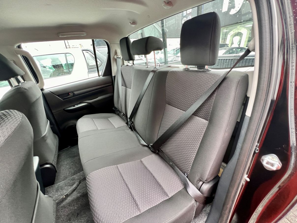 Toyota Hilux 2.7L For Sale In Lagos, Nigeria