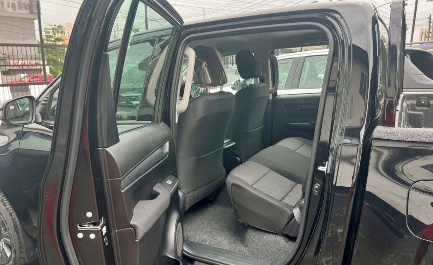 Toyota Hilux 2.7L For Sale In Lagos, Nigeria