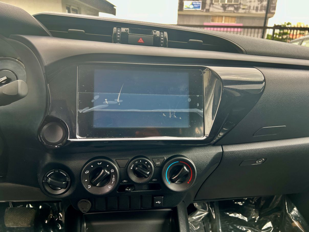 Toyota Hilux 2.7L For Sale In Lagos, Nigeria