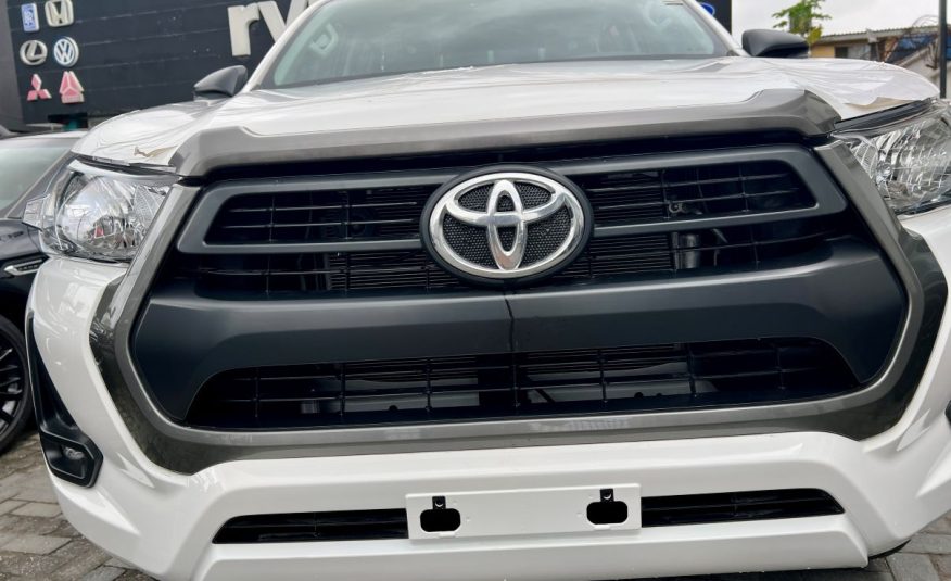 Toyota Hilux 2.7L