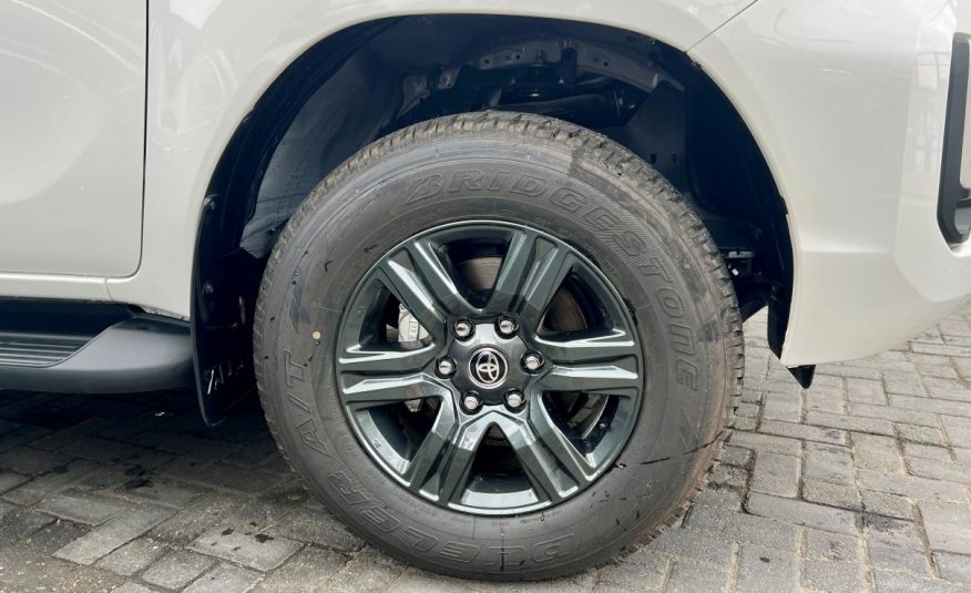 Toyota Hilux 2.7L
