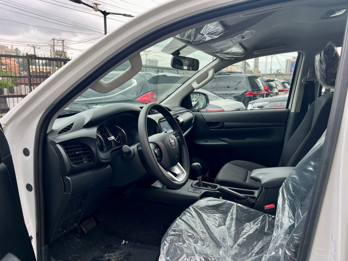 Toyota Hilux 2.7L
