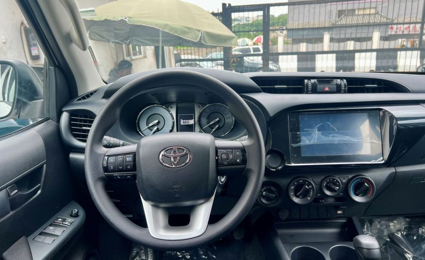 Toyota Hilux 2.7L