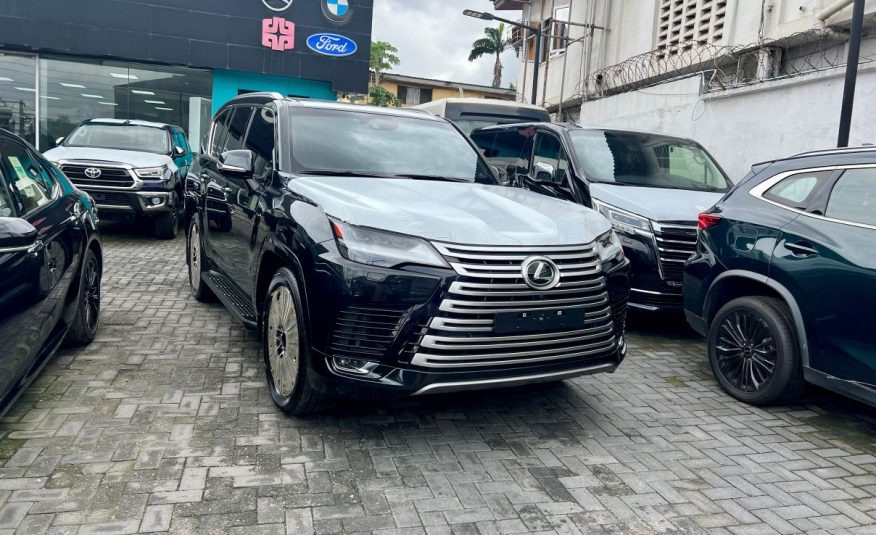 Lexus LX 600 Signature
