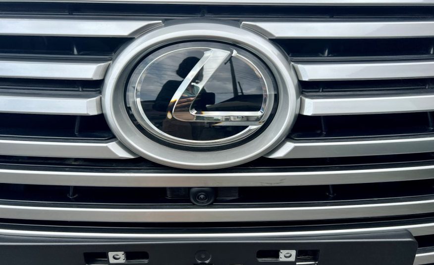 Lexus LX 600 Signature