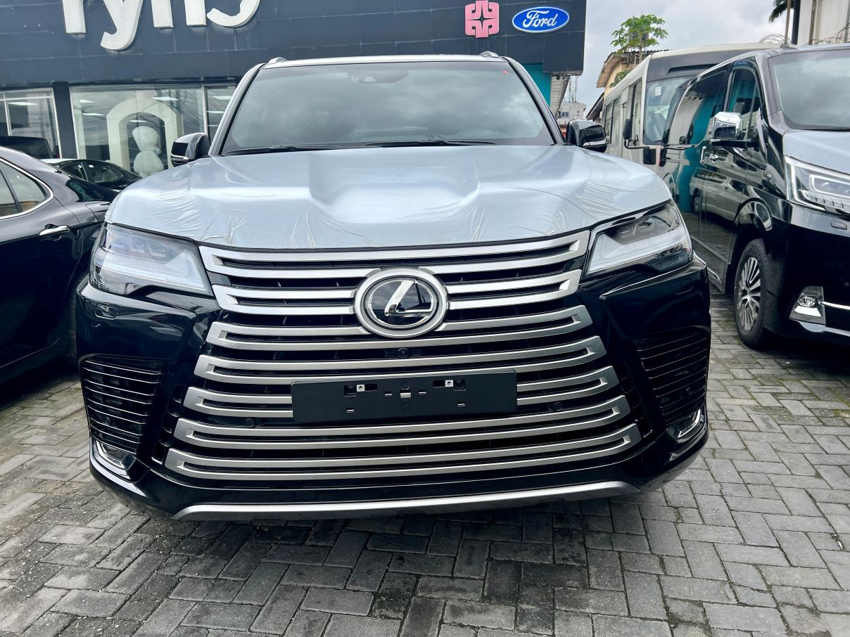 Lexus LX 600 Signature