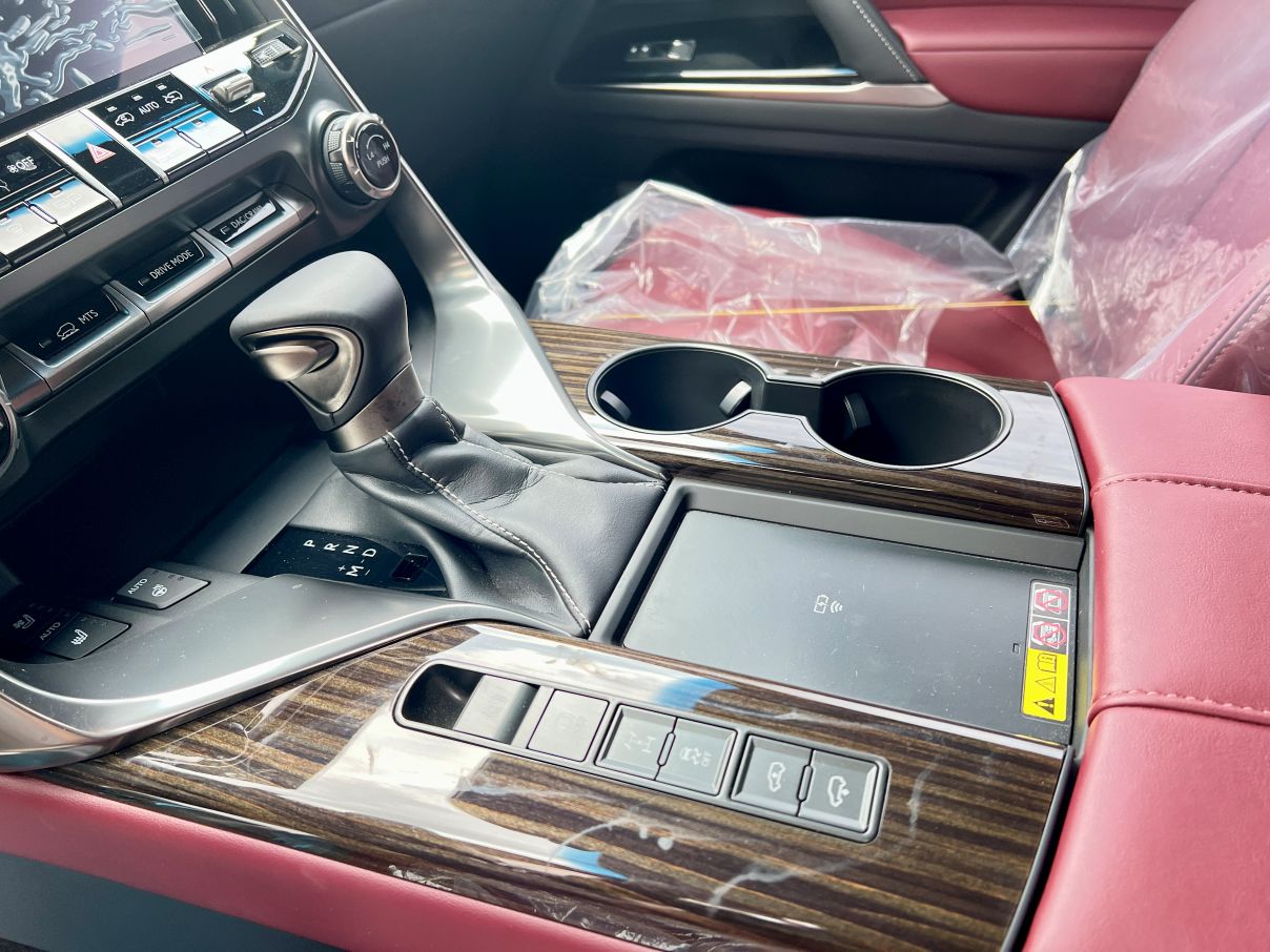 Lexus LX 600 Signature
