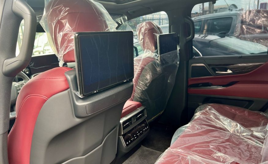 Lexus LX 600 Signature